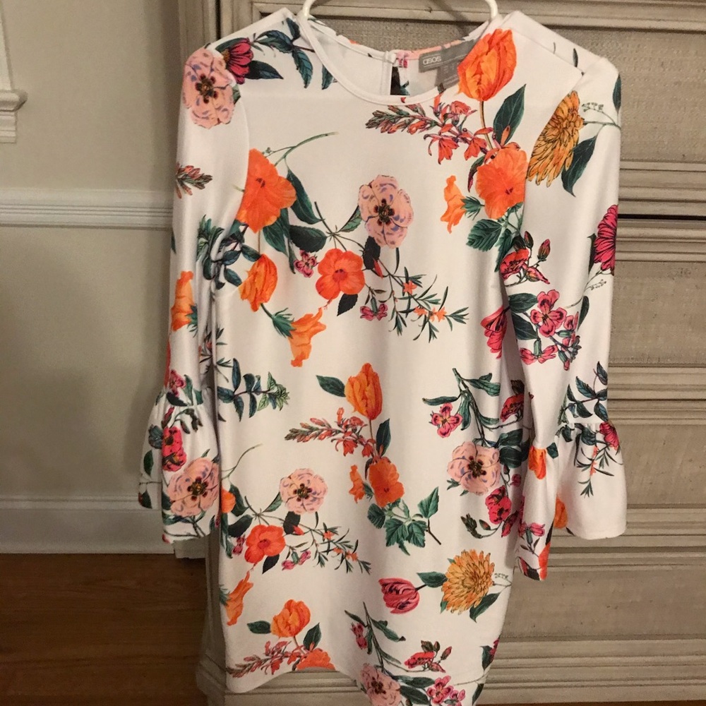 Floral fitted dress